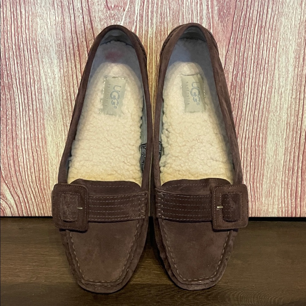 UGG Retreat Women’s Shearling Buckle Moccasin Suede Loafers - Picture 9 of 11